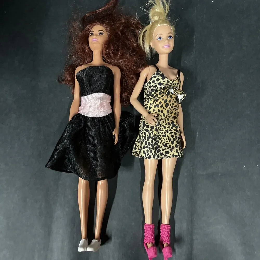 Lot Of 8 Mattel Fashion Barbie Dolls in‎ Various Styles Outfits & Shoes 2015